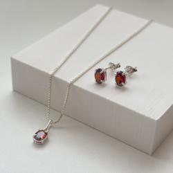 Conjunto Brincos e Colar Granada em Prata 925